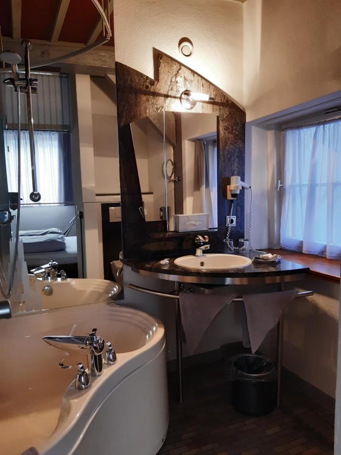 Hotel Schiefes Haus Ulm Zewnętrze zdjęcie